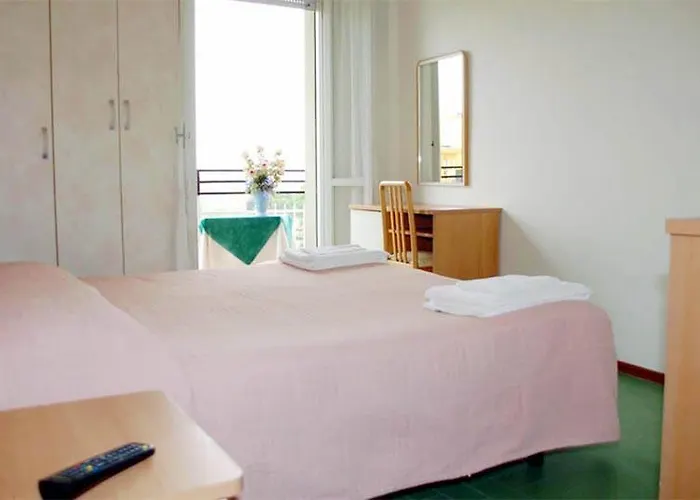 Bacco Hotel 2*